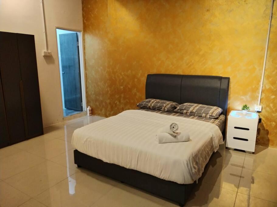3br 10pax Taman Hoover, By Idealhub