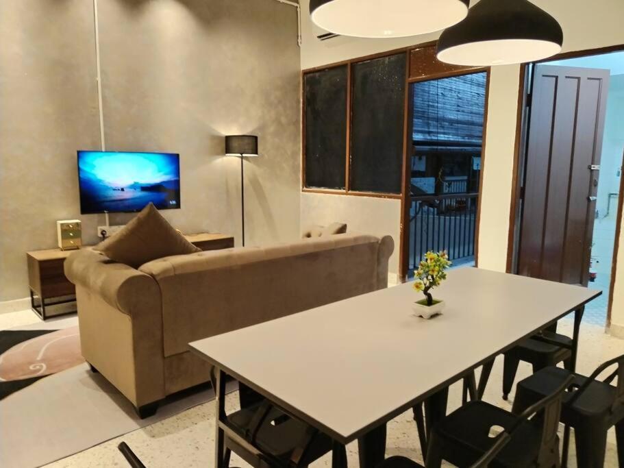 3br 10pax Taman Hoover, By Idealhub Pangsapuri Ipoh